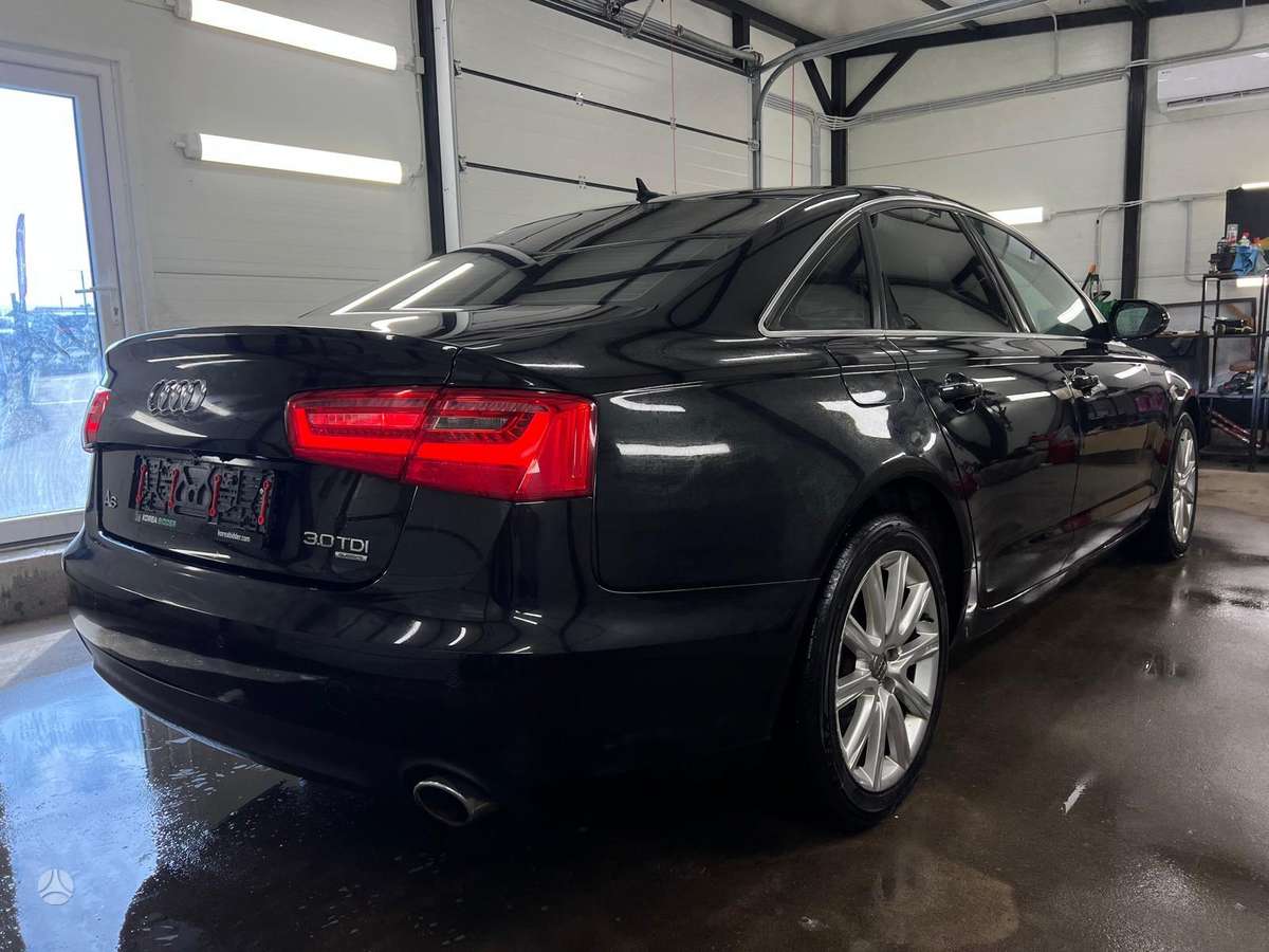 Audi A6, 3.0 l., Седан