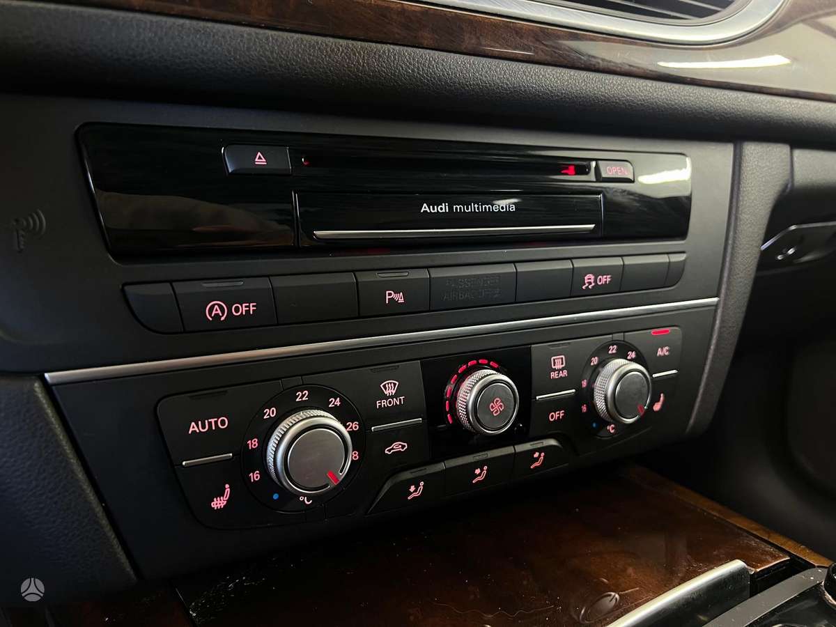 Audi A6, 3.0 l., Седан