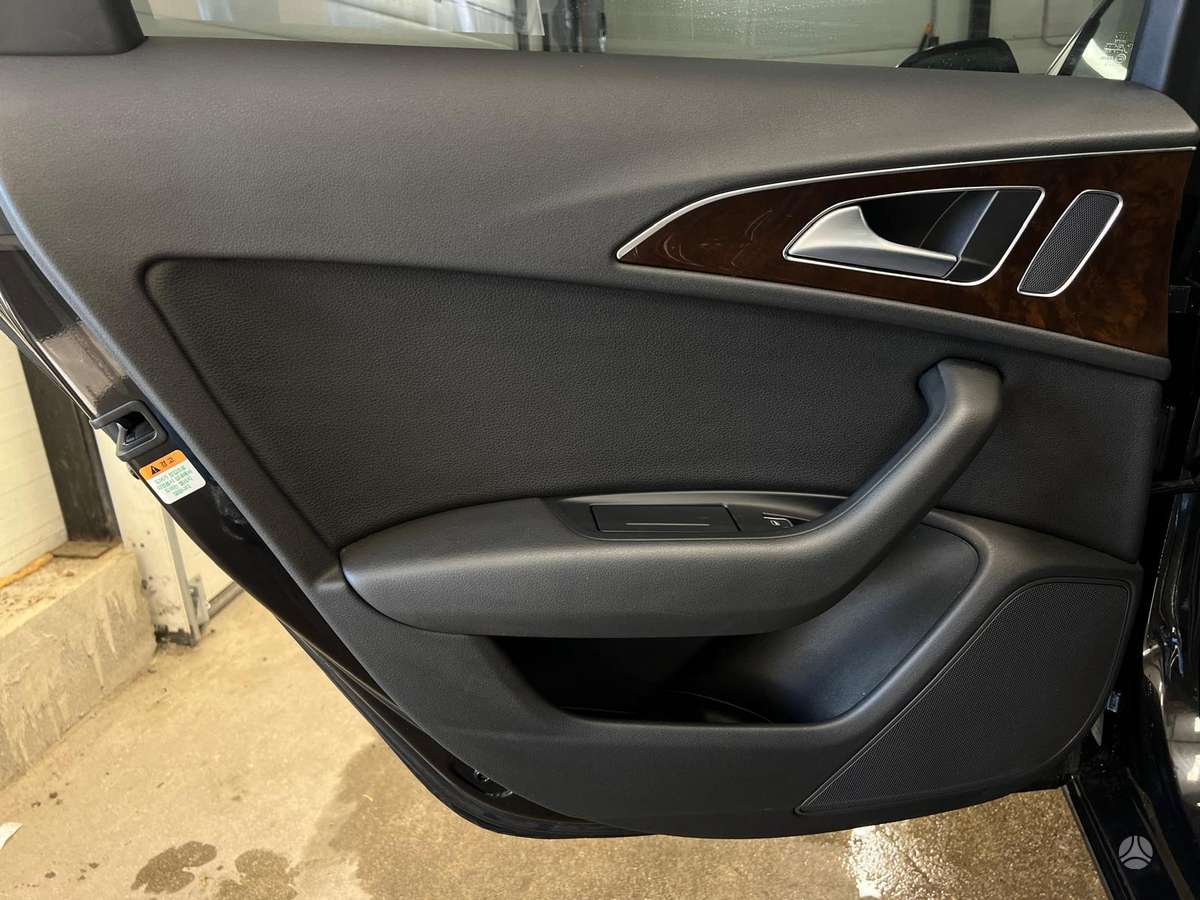 Audi A6, 3.0 l., Седан