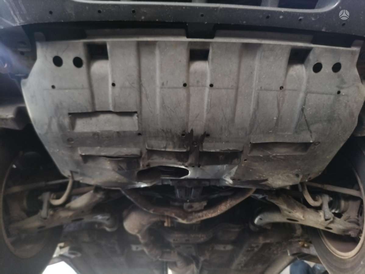 Subaru Forester, 2.0 l., off-road / crossover
