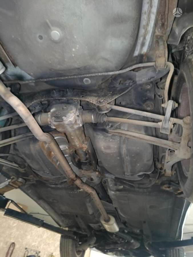 Subaru Forester, 2.0 l., off-road / crossover