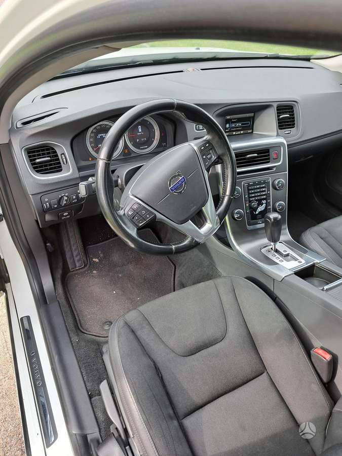 Volvo V60, 1.6 l., wagon