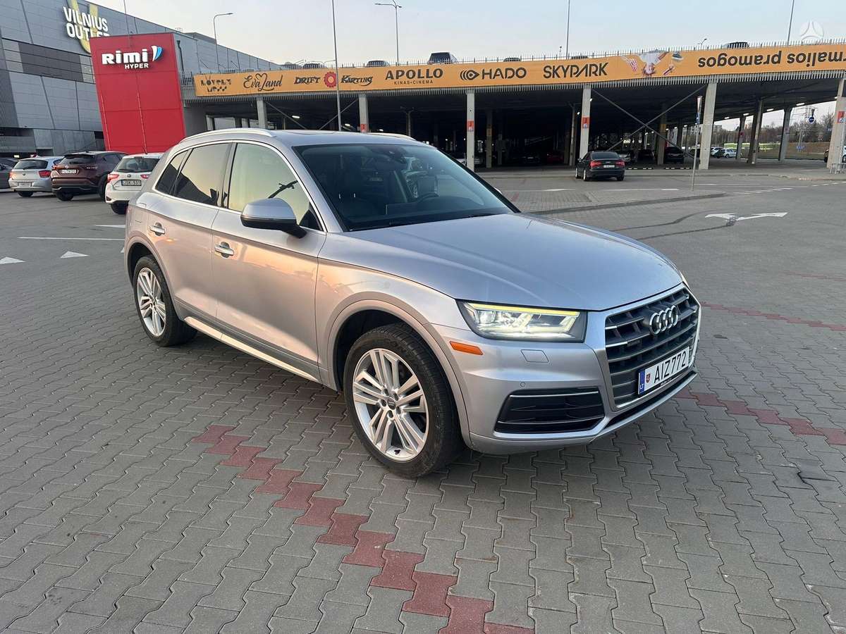 Audi Q5, 2.0 l., Внедорожник / Кроссовер