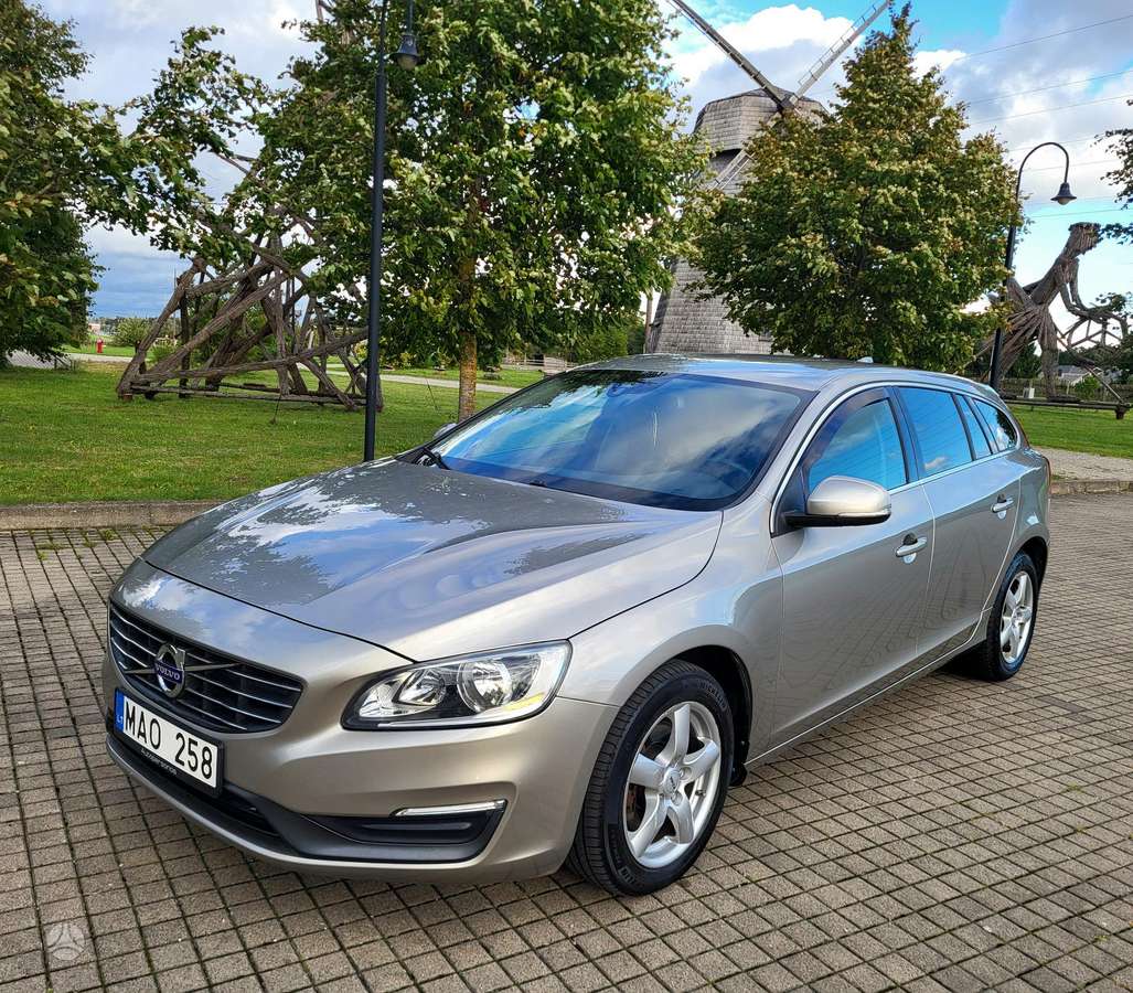 Volvo V60 - 10