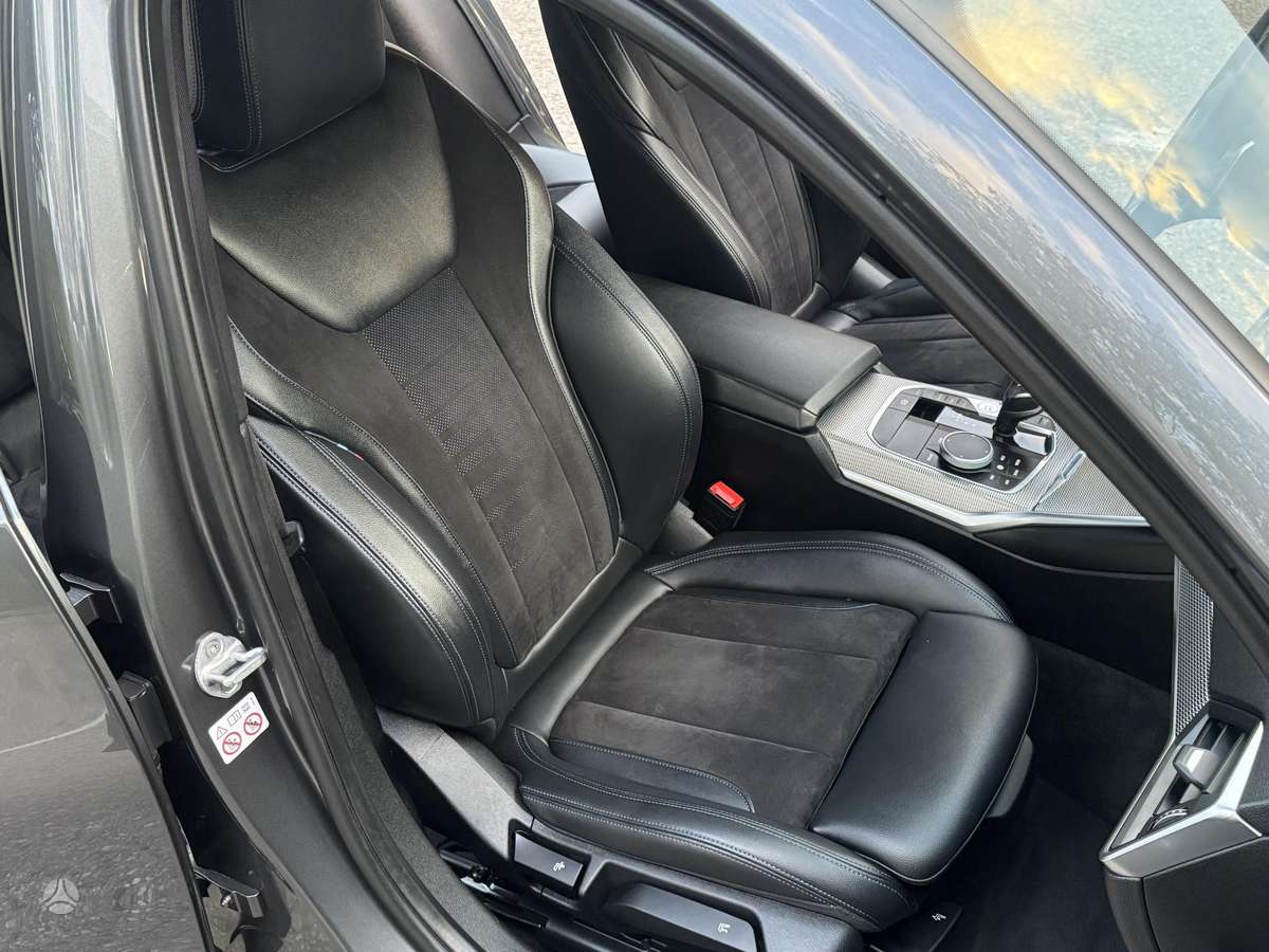 BMW 330, 2.0 l., Седан