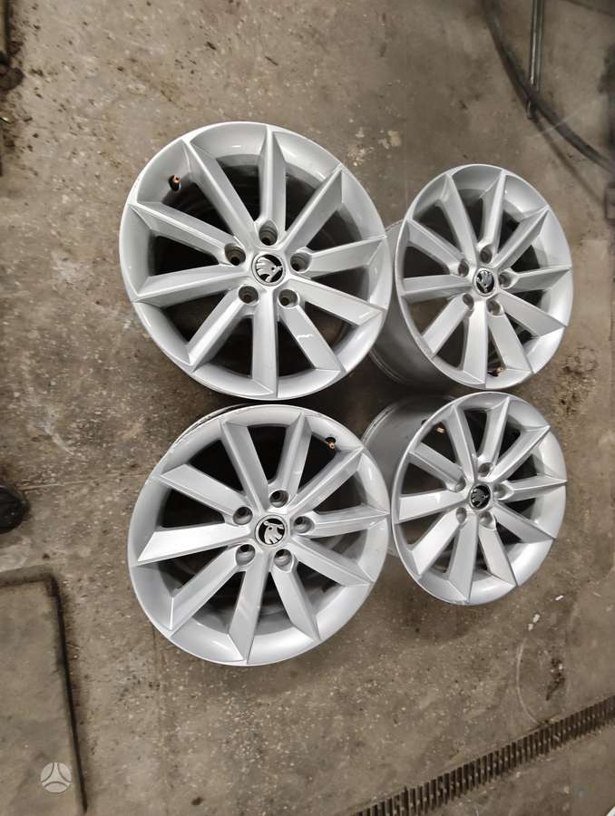 Skoda Super b, lengvojo lydinio, R16