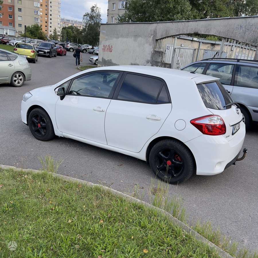 Toyota Auris, 2.0 l., Хэтчбек