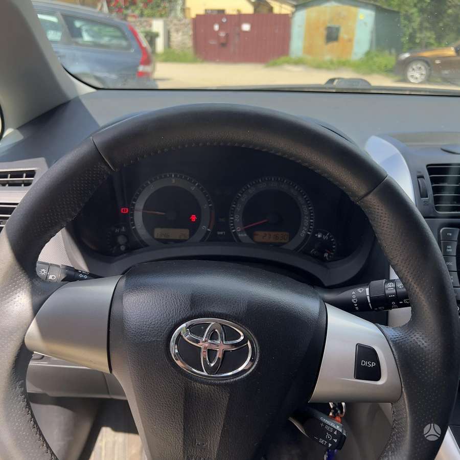 Toyota Auris, 2.0 l., hatchback