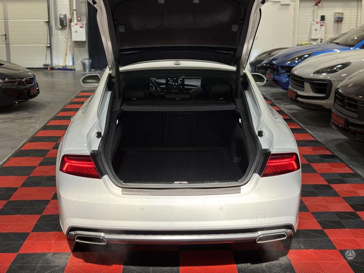 Audi A7, 3.0 l., hatchback
