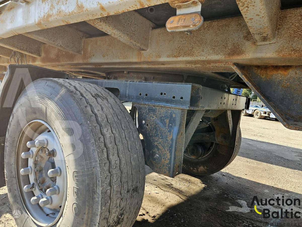Iveco AD440S43, other