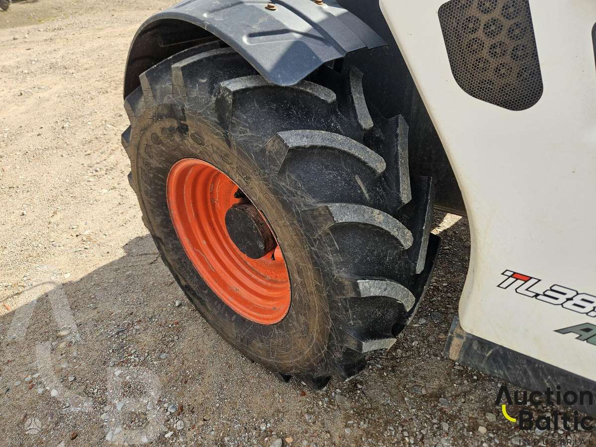 Bobcat TL38 70X, forklifts