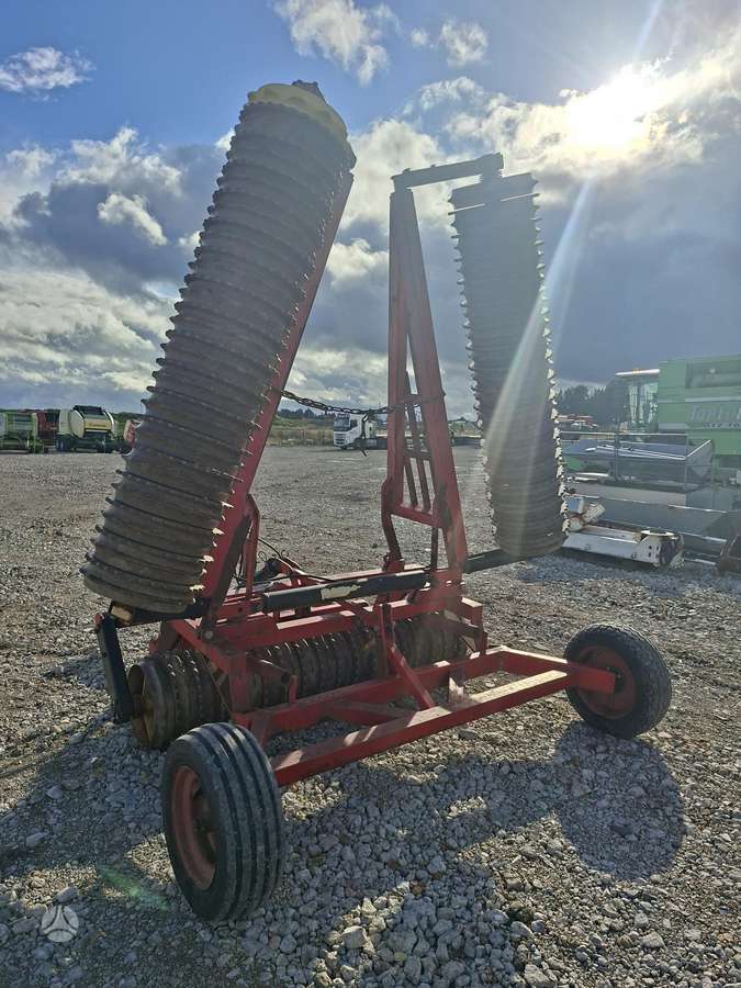 Vaderstad HV-620, dirvos tankinimo, lyginimo volai