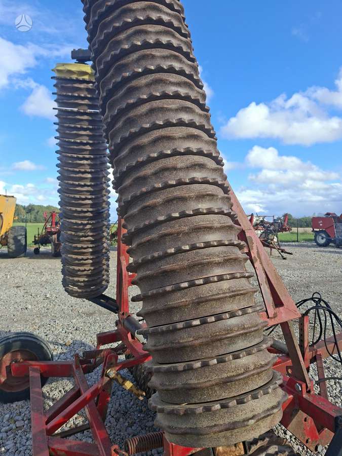Vaderstad HV-620, dirvos tankinimo, lyginimo volai