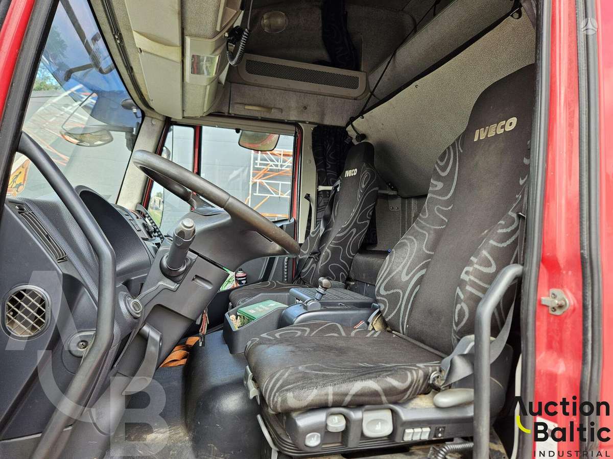 Iveco ML 120E25, auto vedēji