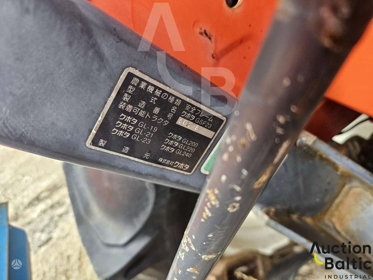 Kubota GL 220, traktoriai