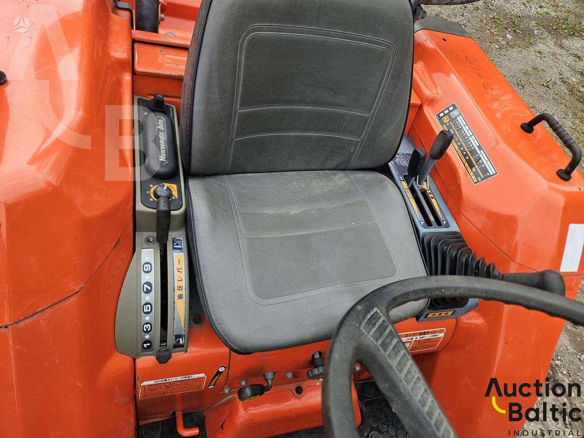 Kubota GL 220, тракторы