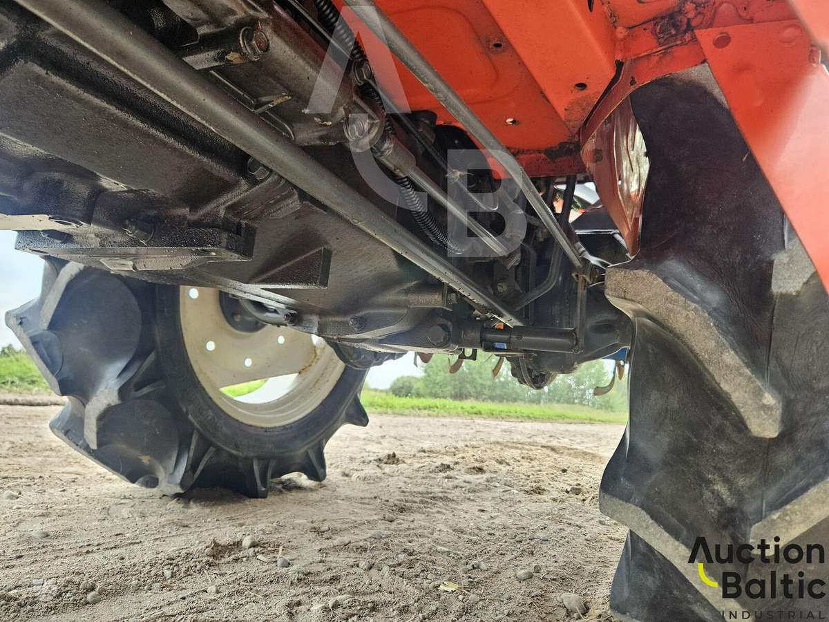 Kubota GL 220, traktoriai