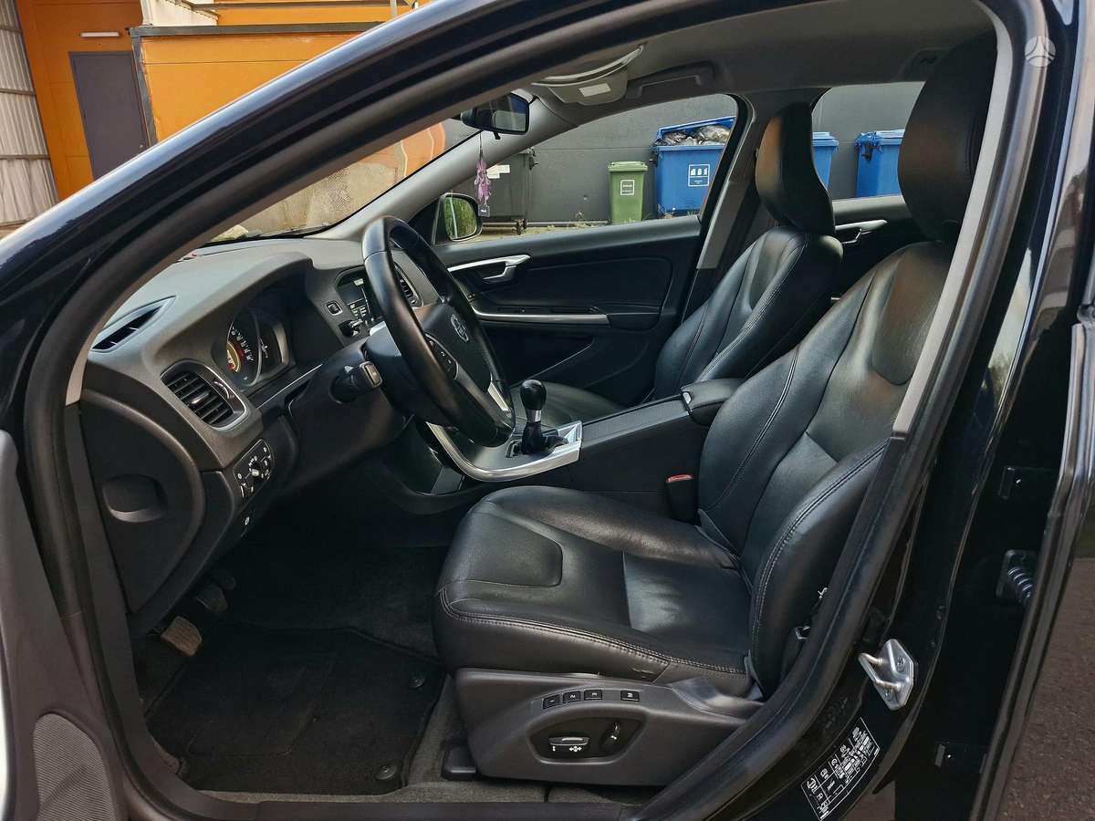 Volvo V60, 2.0 l., wagon