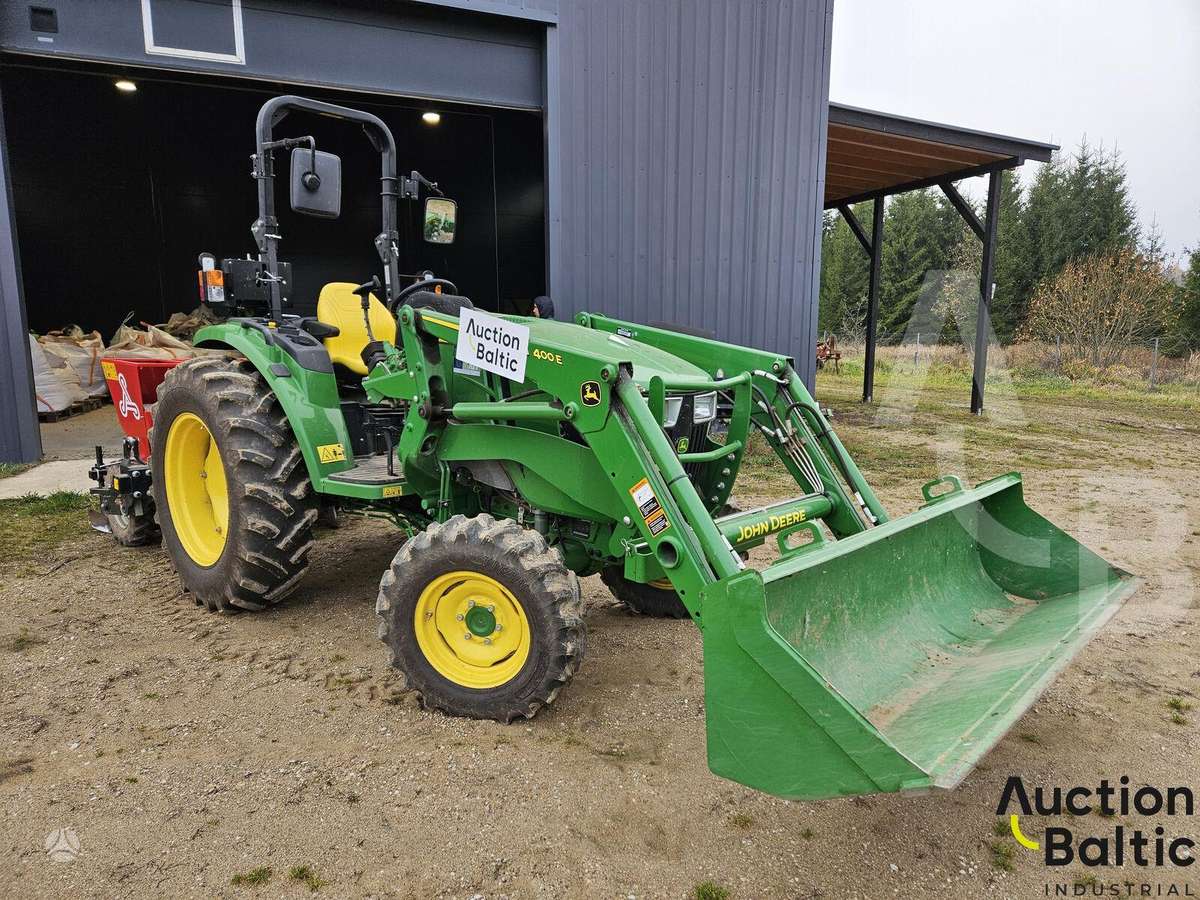 John Deere 4049 M, traktoriai