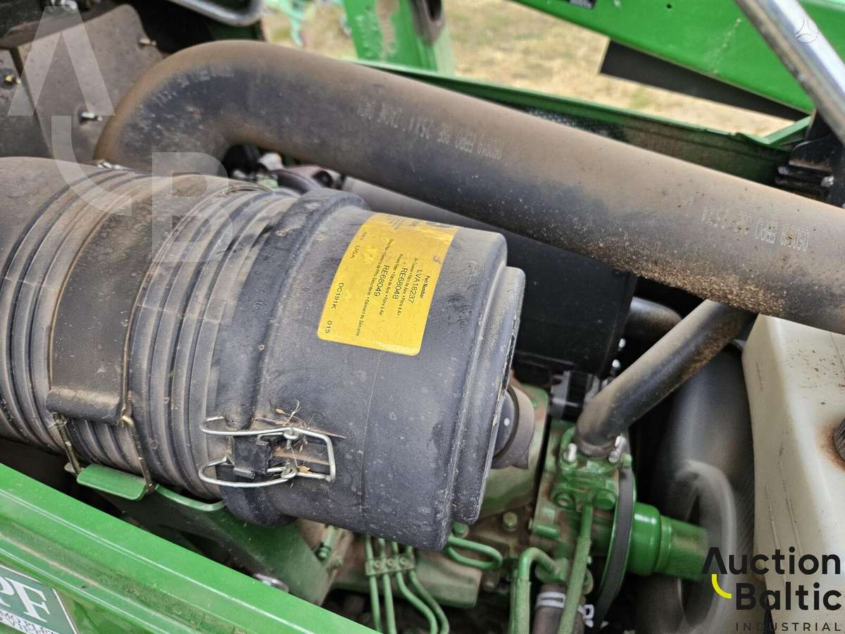 John Deere 4049 M, tractors