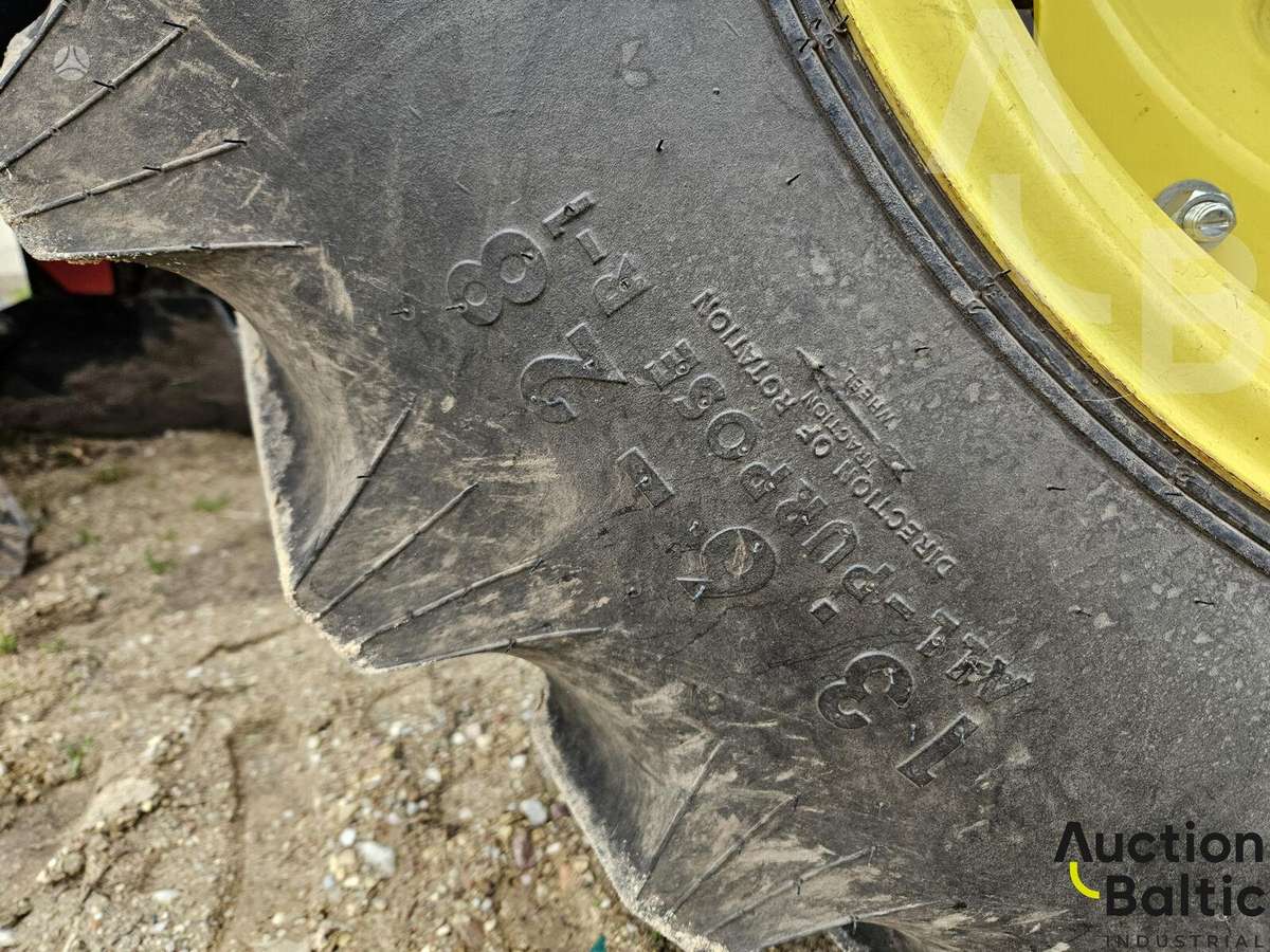John Deere 4049 M, тракторы