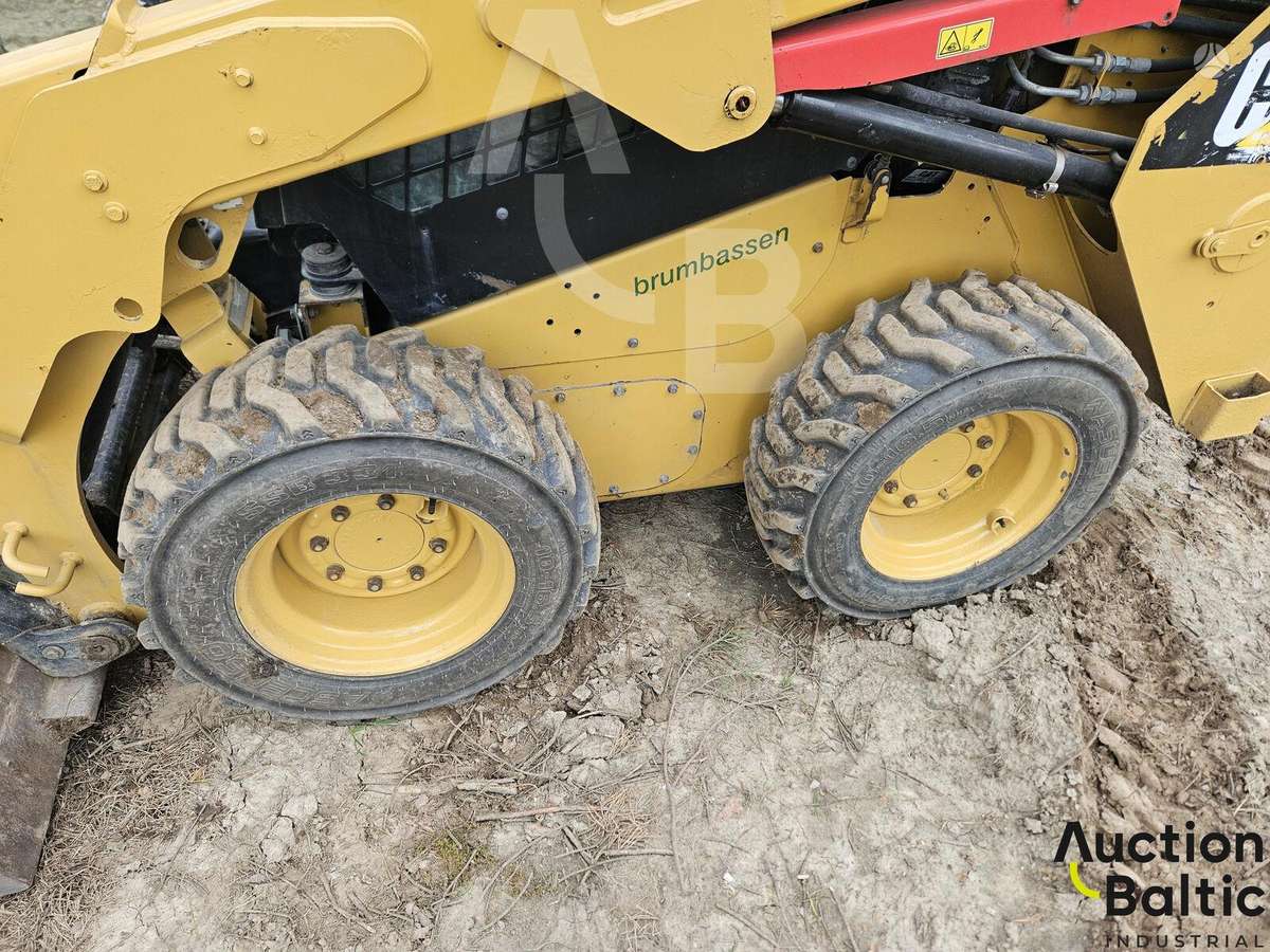Caterpillar 236 D, мини-погрузчики
