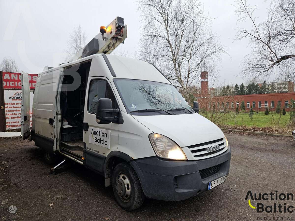 Iveco Daily, boom lift