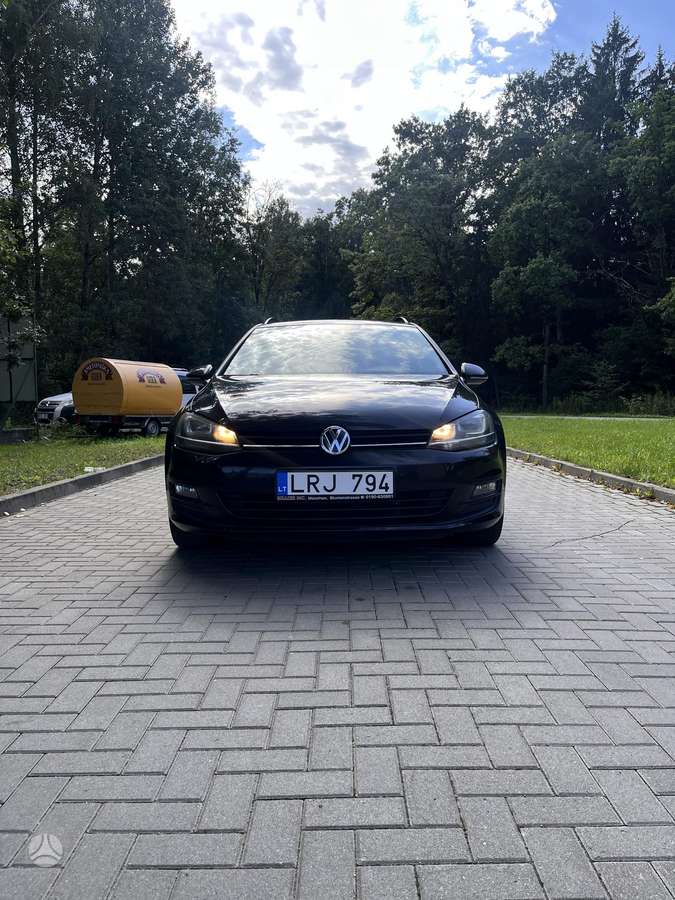 Volkswagen Golf - 5