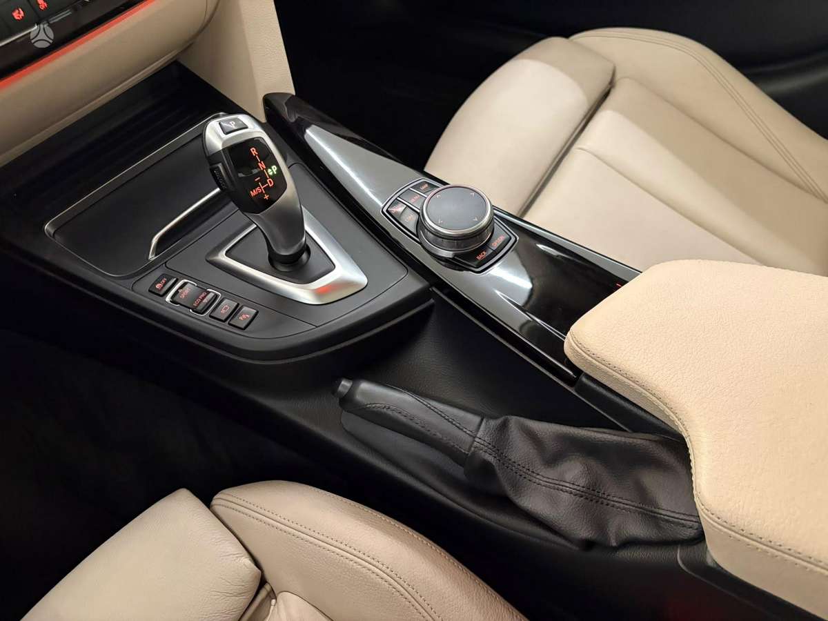 BMW 320, 2.0 l., universalas