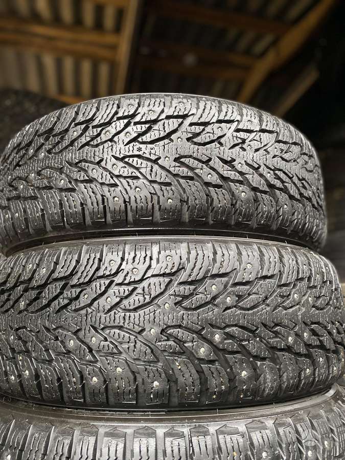 Nokian, winter 215/60 R17