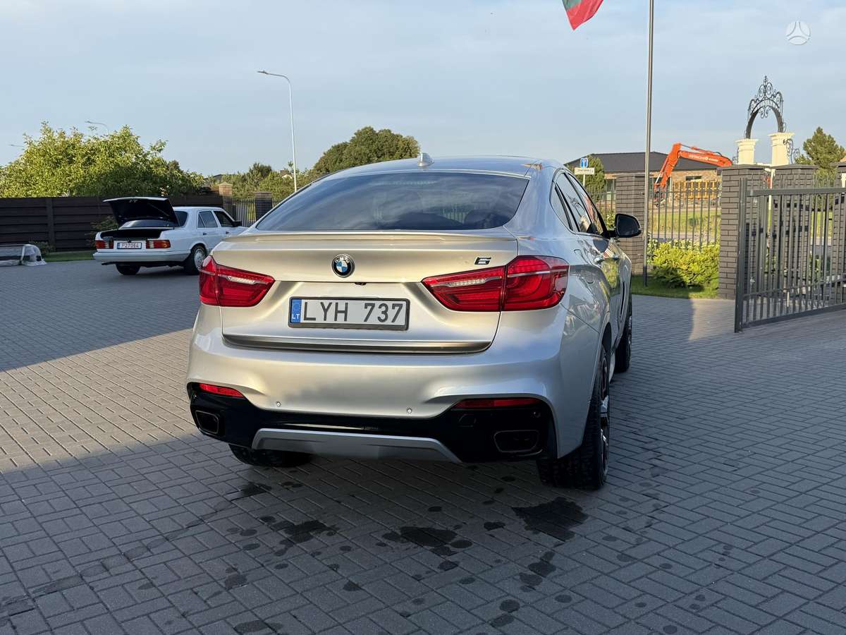 BMW X6, 3.0 l., off-road / crossover