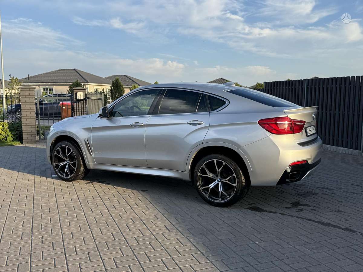 BMW X6, 3.0 l., off-road / crossover