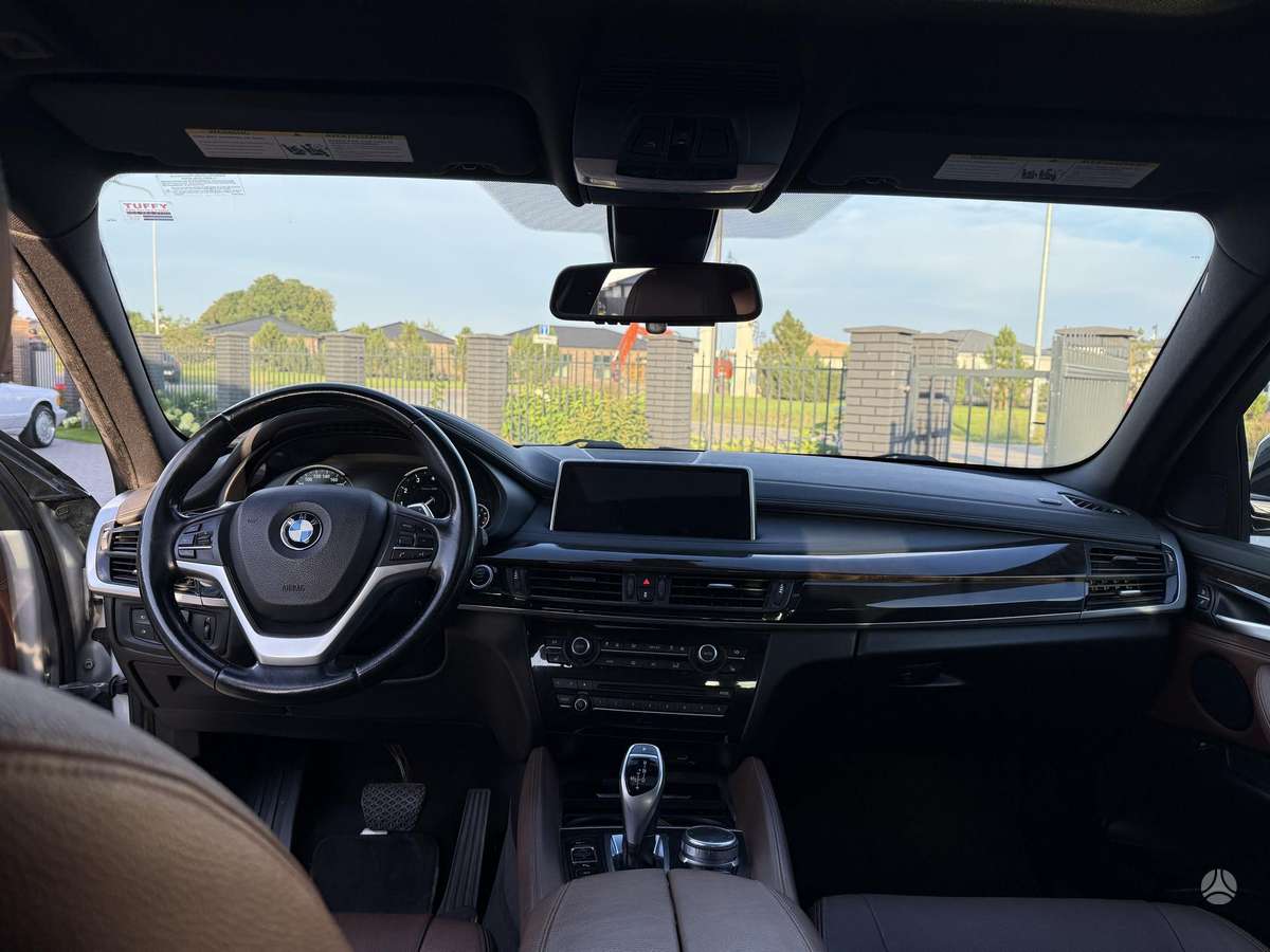 BMW X6, 3.0 l., off-road / crossover