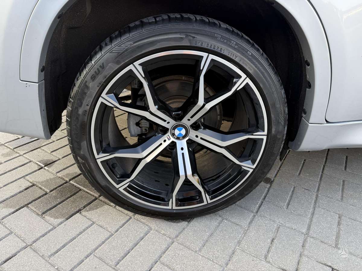 BMW X6, 3.0 l., off-road / crossover