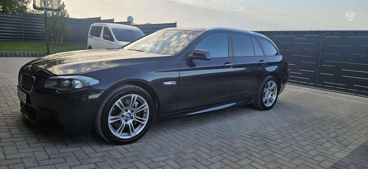 BMW 530, 3.0 l., wagon