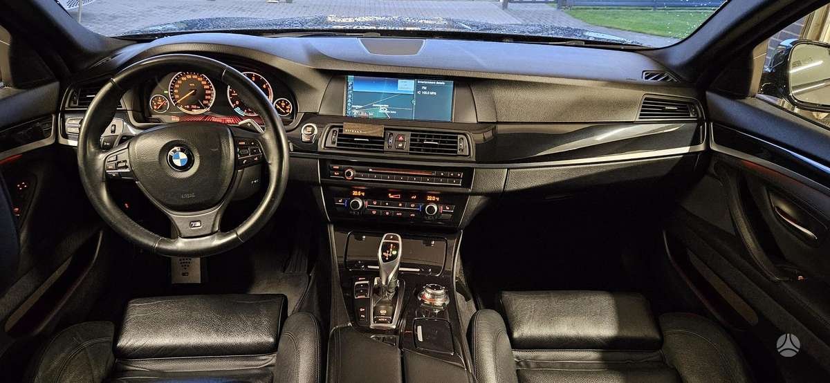BMW 530, 3.0 l., wagon