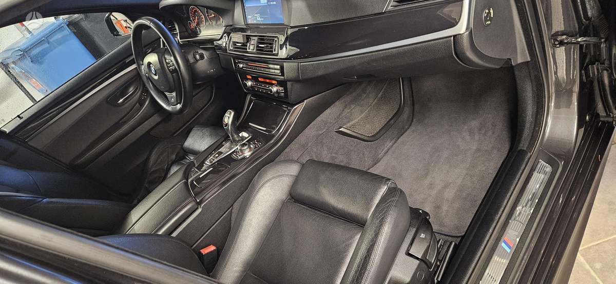 BMW 530, 3.0 l., wagon