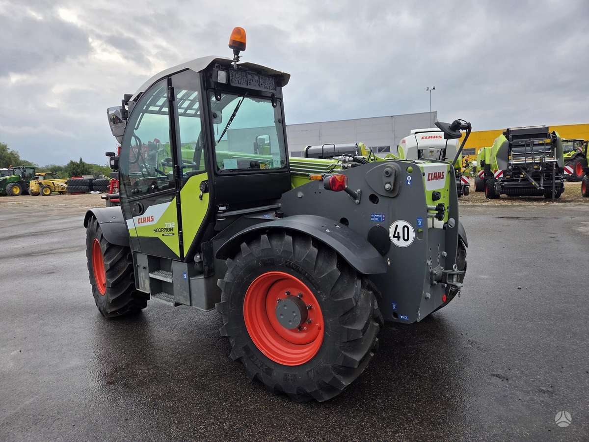 Claas Scorpion 732, самоходные погрузчики