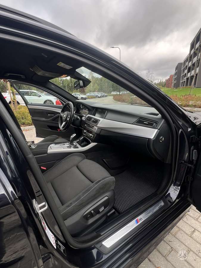 BMW 530, 3.0 l., wagon