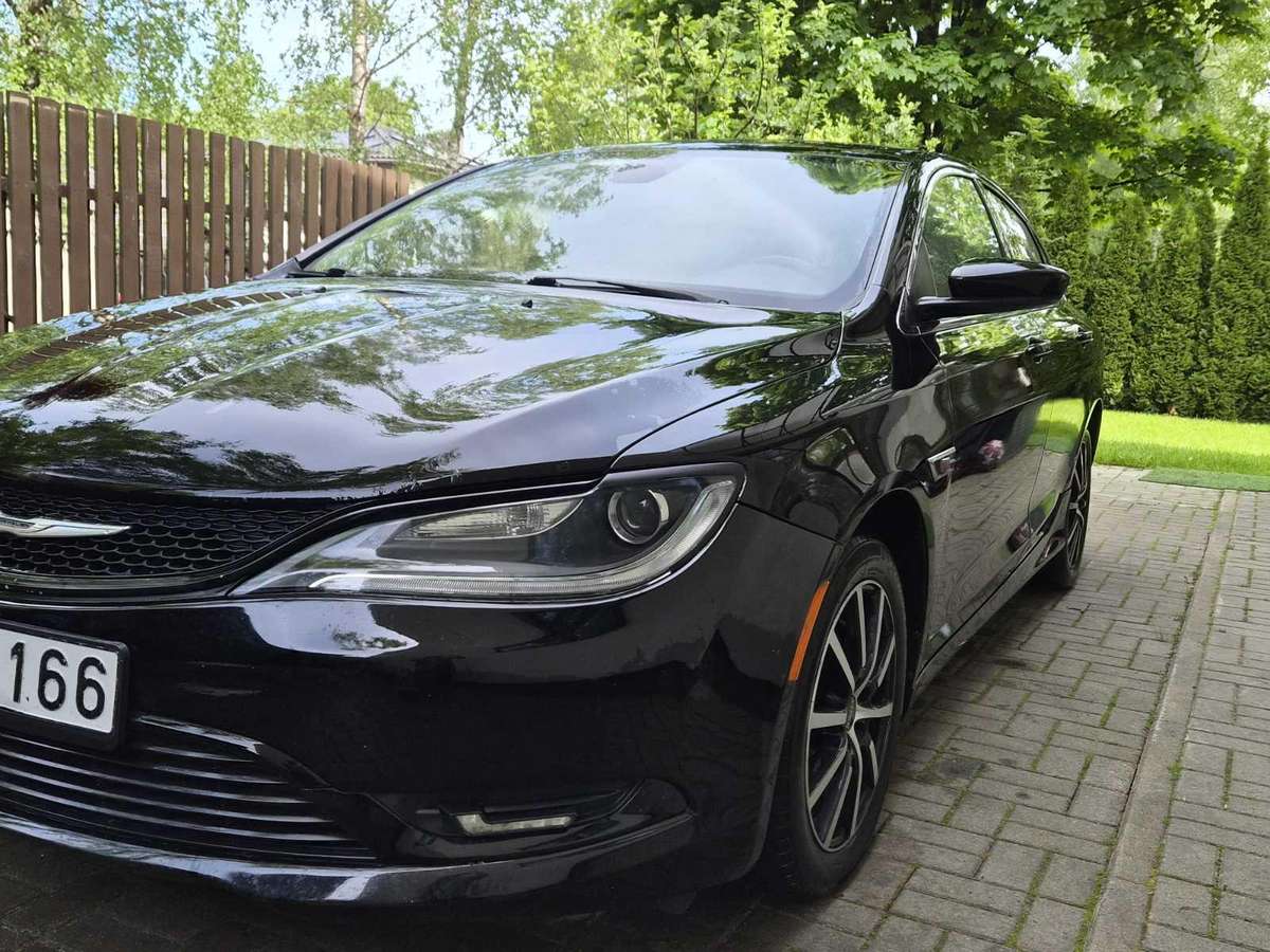 Chrysler 200, 2.4 l., Седан