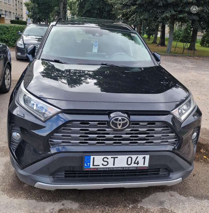 Toyota RAV4 - 4