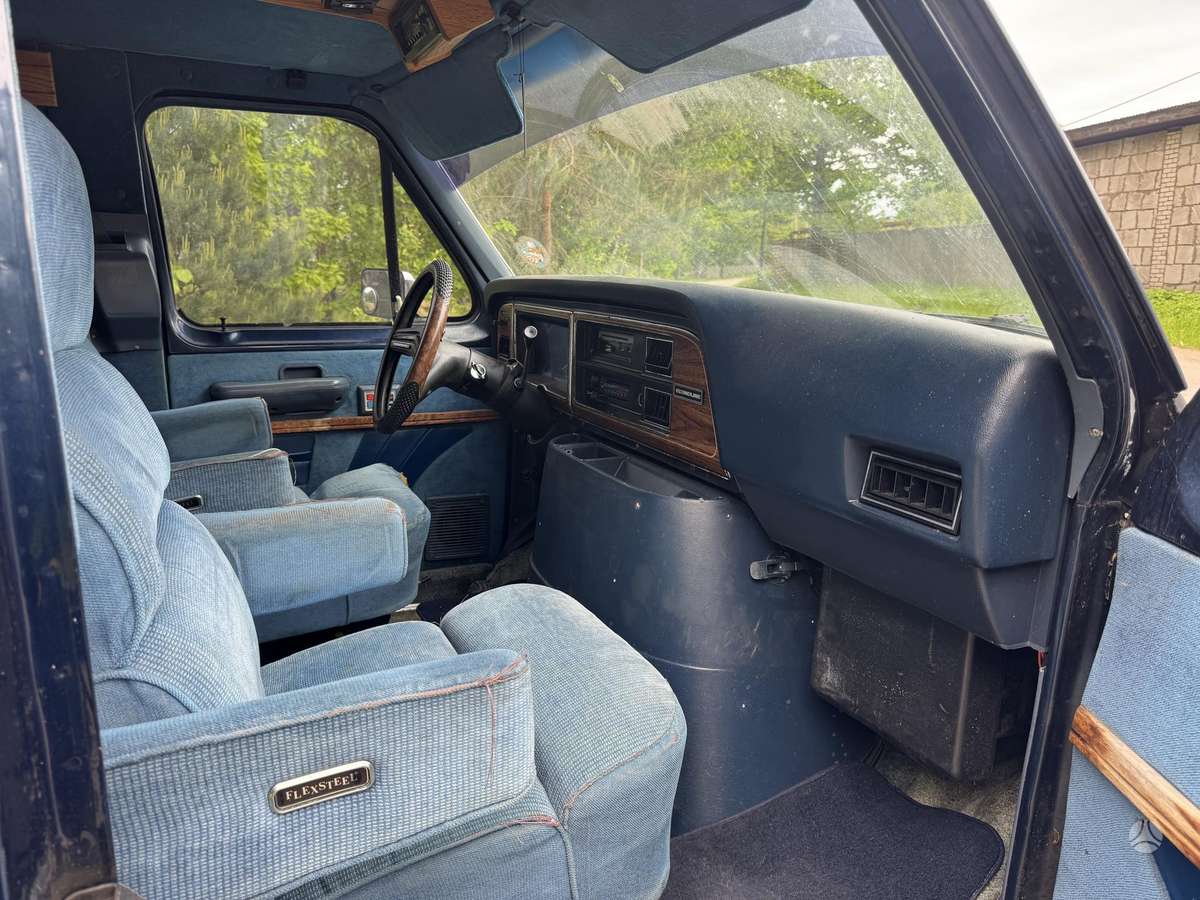Ford Econoline, 5.0 l., Минивэн