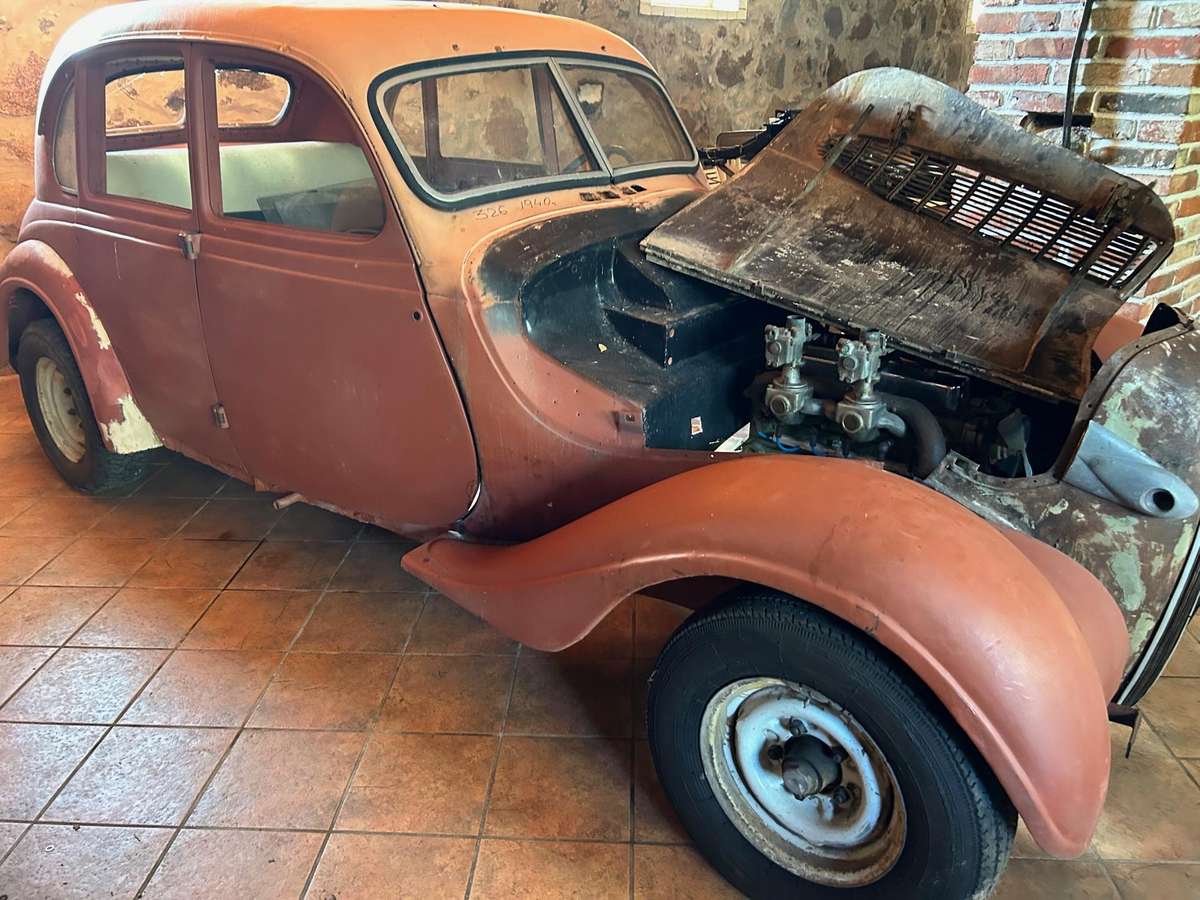 BMW 328, 2.0 l., Седан