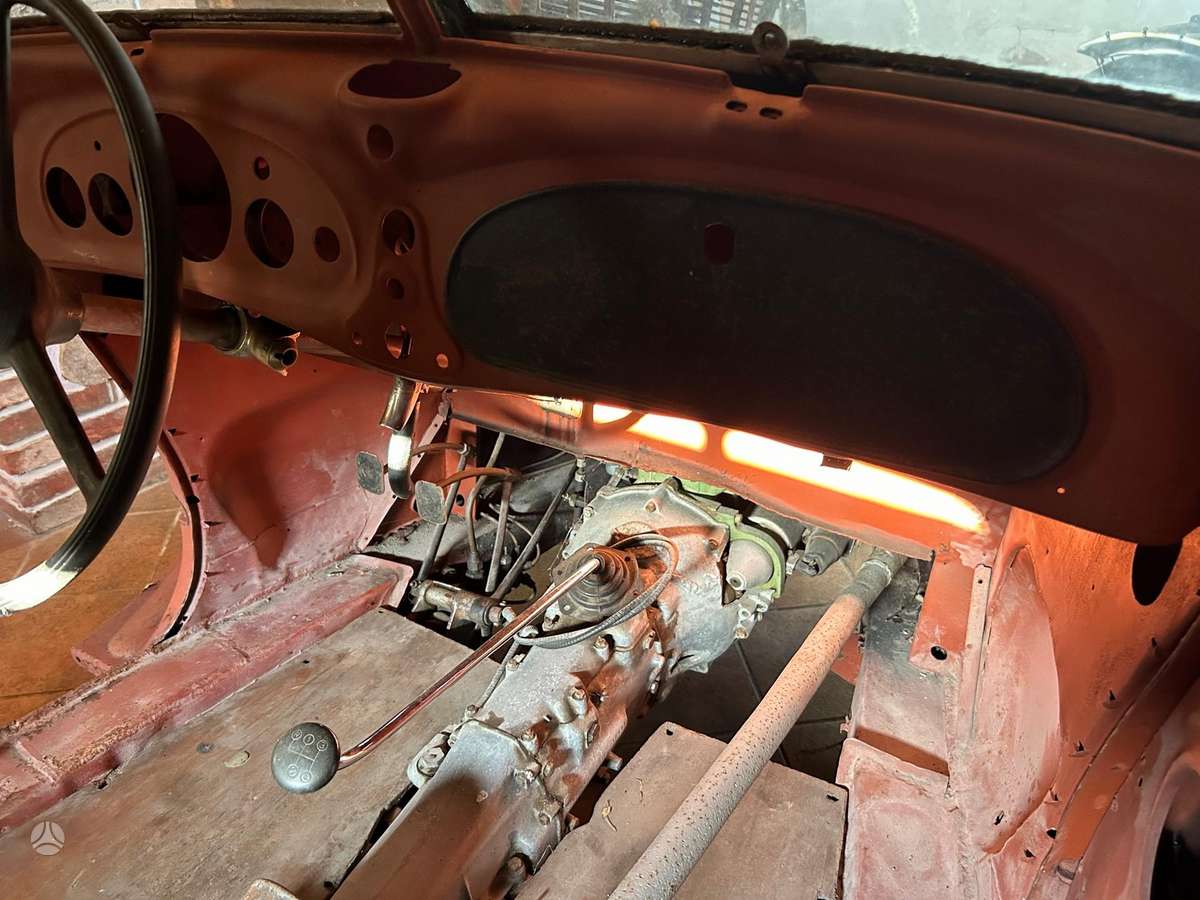 BMW 328, 2.0 l., Седан