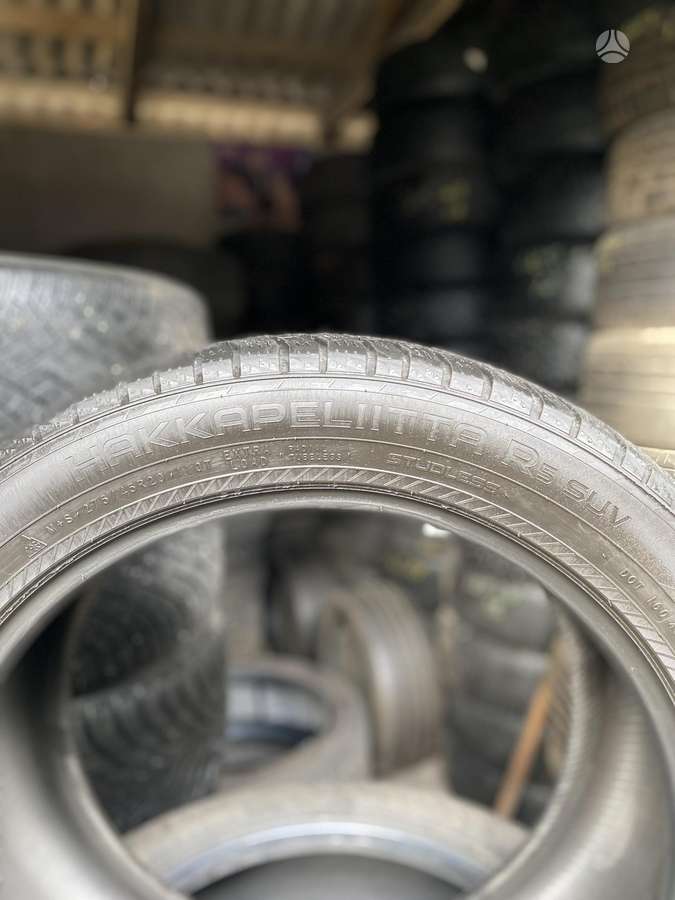 Nokian, зимние 275/45 R20