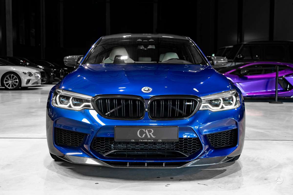 BMW M5, 4.4 l., Седан