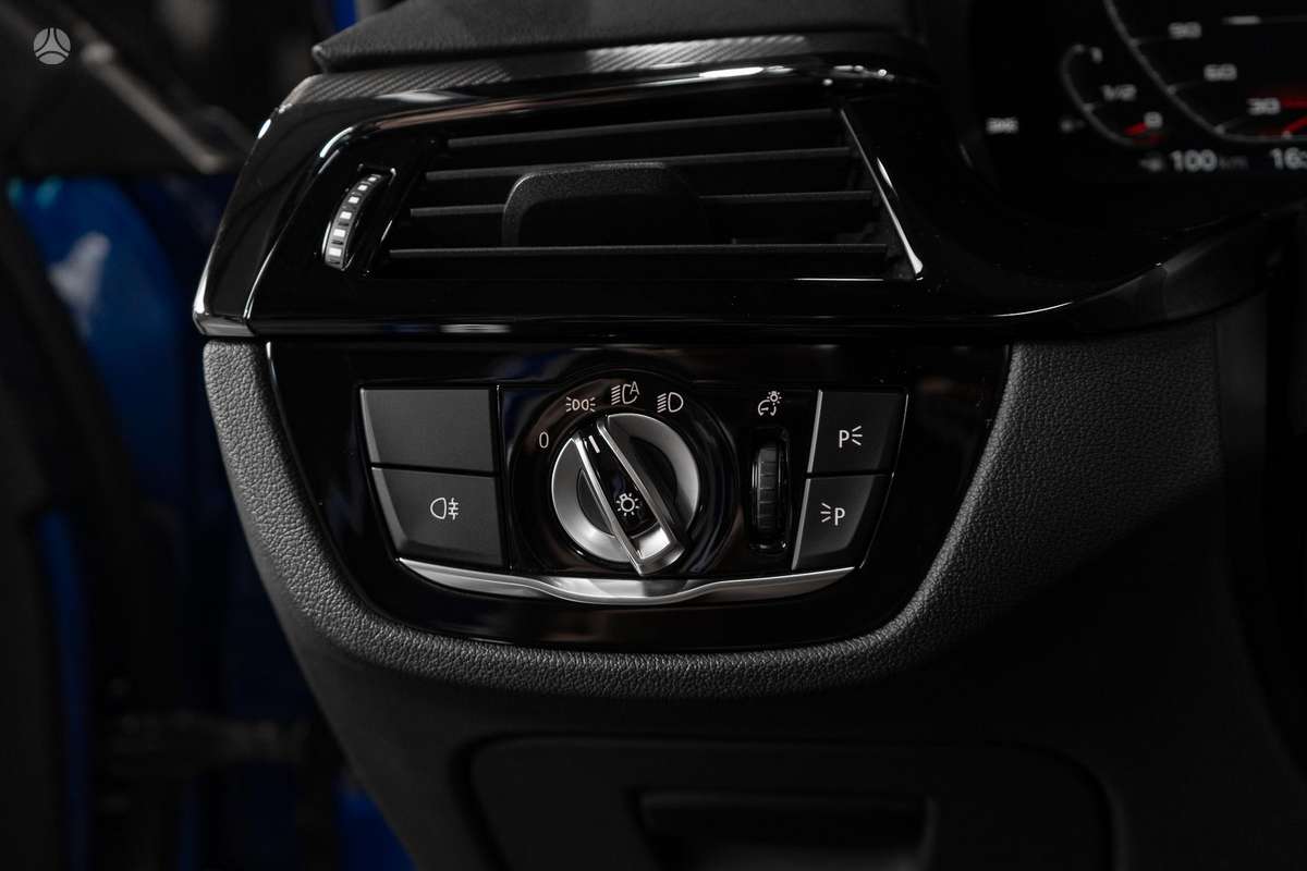 BMW M5, 4.4 l., Седан