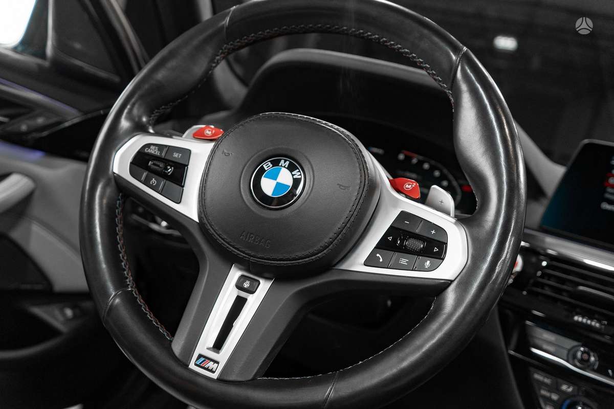 BMW M5, 4.4 l., Седан