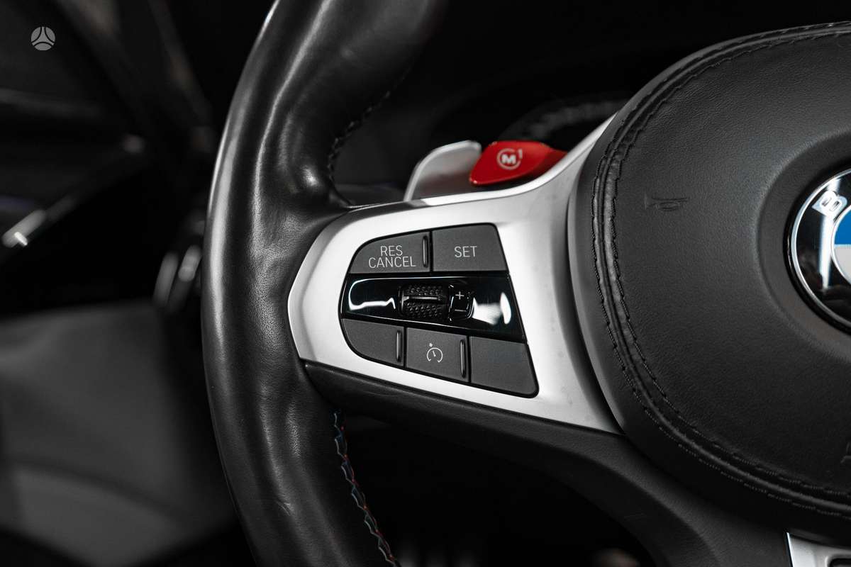 BMW M5, 4.4 l., Седан