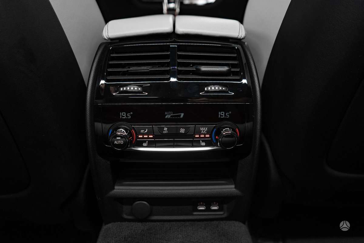 BMW M5, 4.4 l., Седан